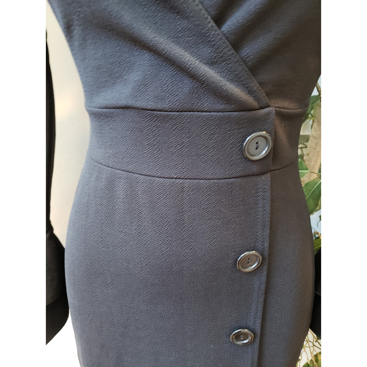 Womens Shirt Dress XS Black Stretch Tight Waist Flare Sleeve V Neck Button Front