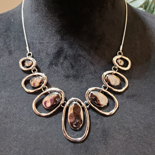 Womens Gold Tone Metal Irregular Open Circle Necklace with Lobster Clasp