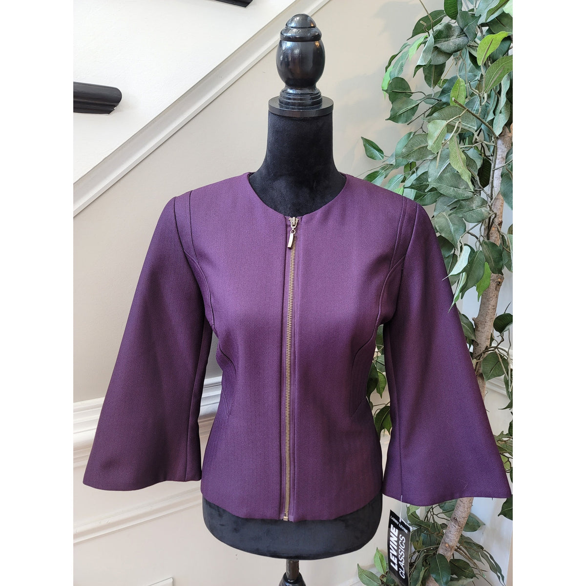 Levine Tailored Jacket Womens SZ 10 Eggplant Flare Sleeve Crew Neck Front Zipper