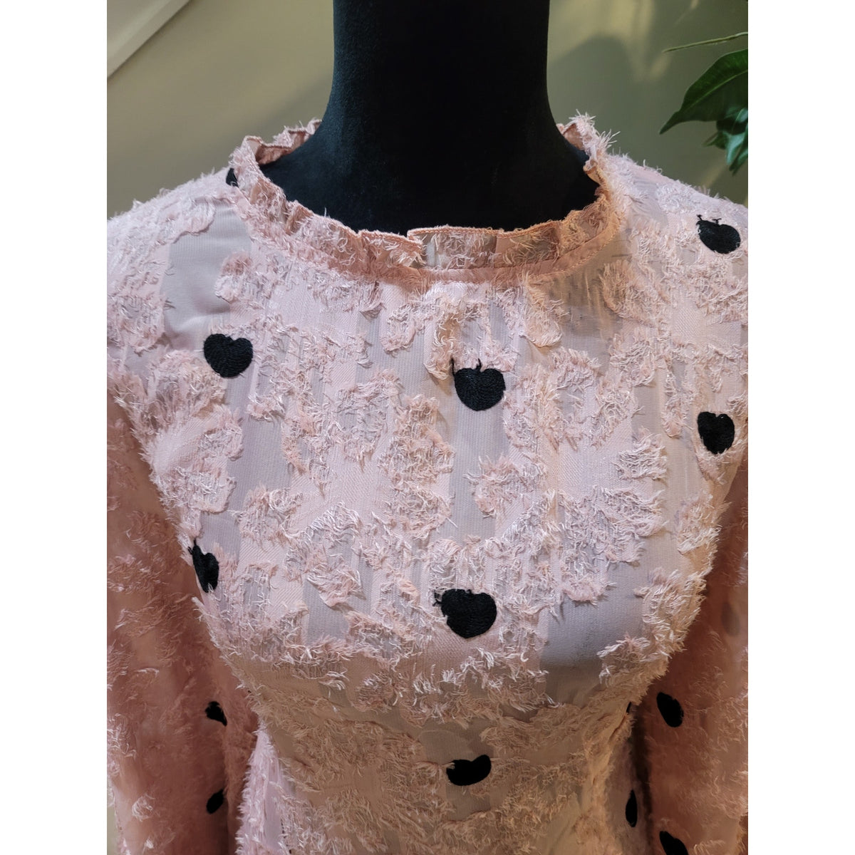 Shein Blouse Women's XL Pink Black Textured Heart Ruffle Crew Balloon Sleeve