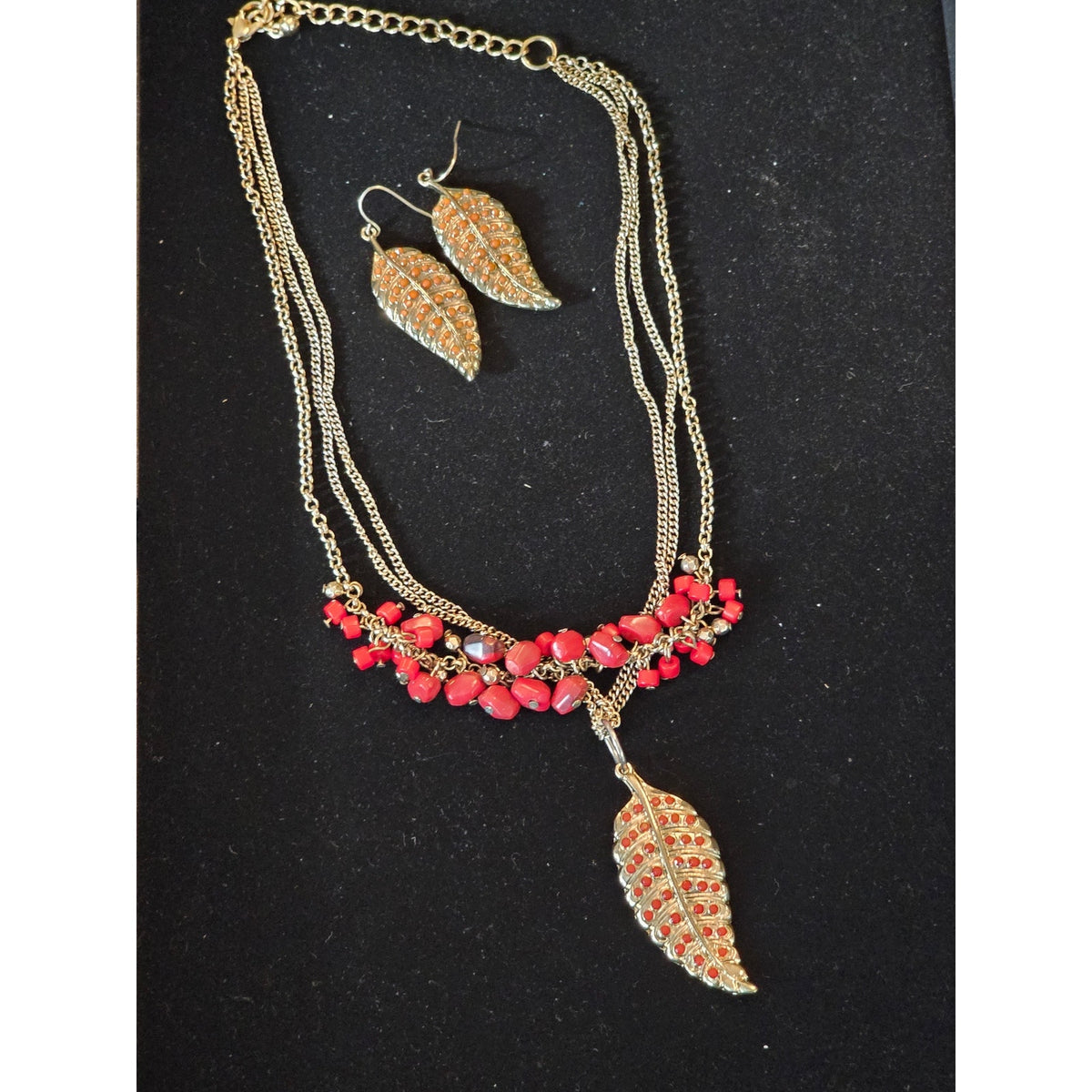 Red Beaded Gold Leaf Pendant Layered Necklace and Earring Set
