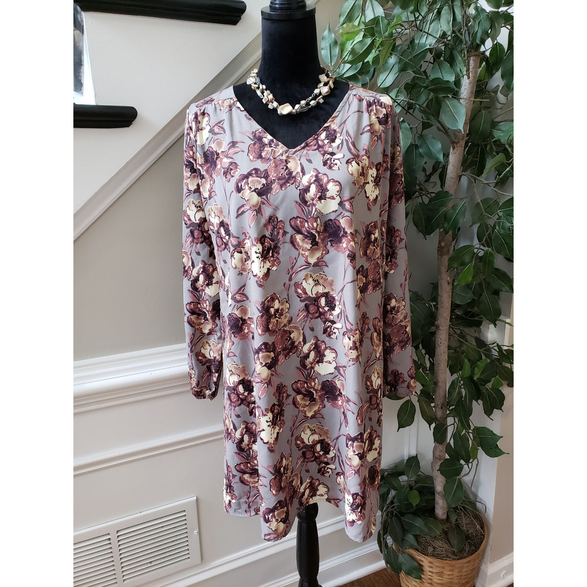 Peach Love Fit & Flare Dress Women M Multi Floral Lined Keyhole Back Long Sleeve