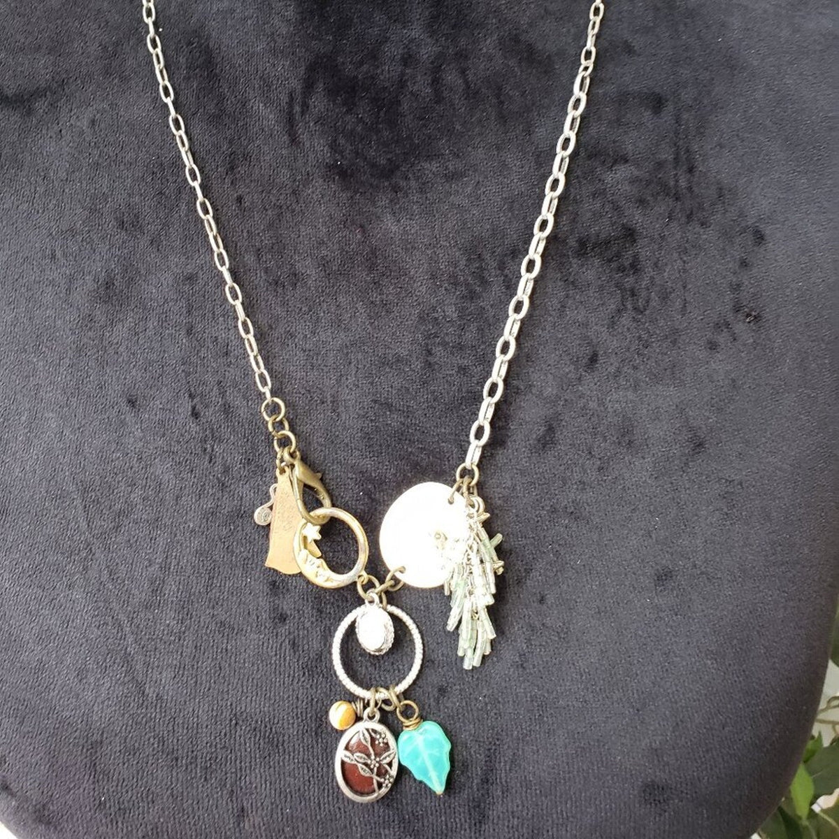 Women Fashion Silver Tone Curb Chain Charm Necklace Jewelry with Lobster Clasp