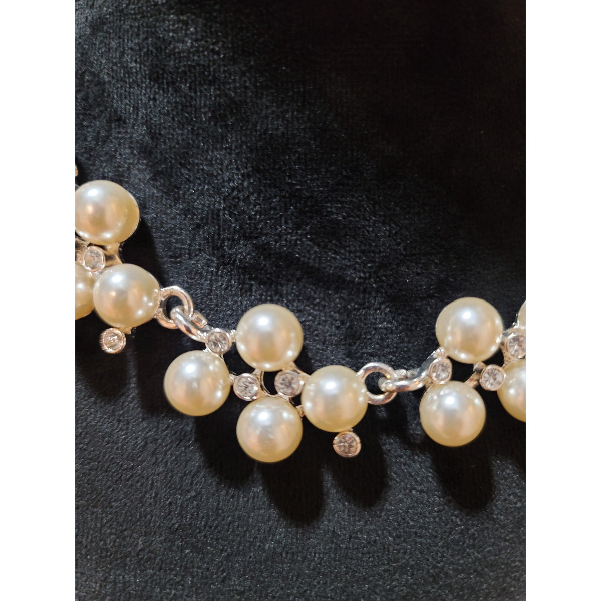 Women's Pearl Cluster Necklace With Rhinestones And Lobster Clasp Chic