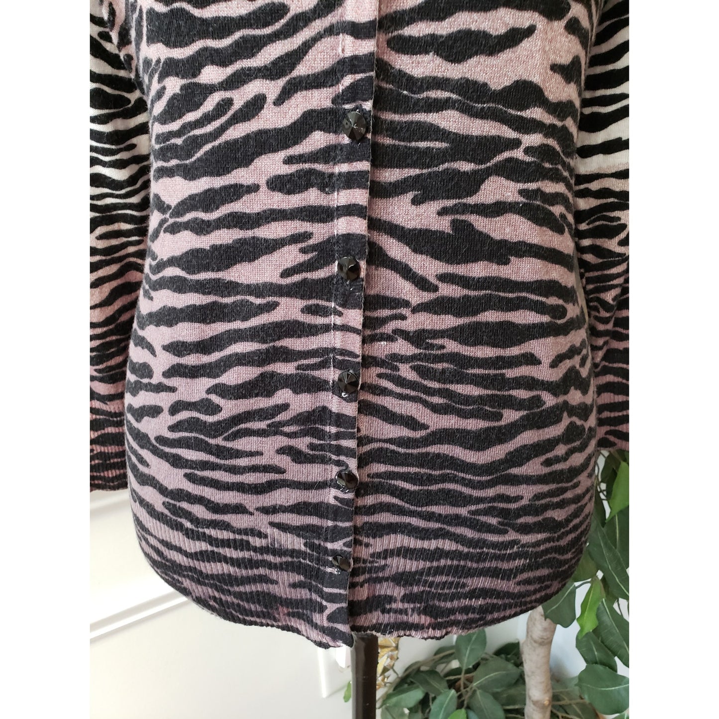 Carolyn Taylor Sweater Womens M Black White Zebra Print Lace Trim Rhinestone
