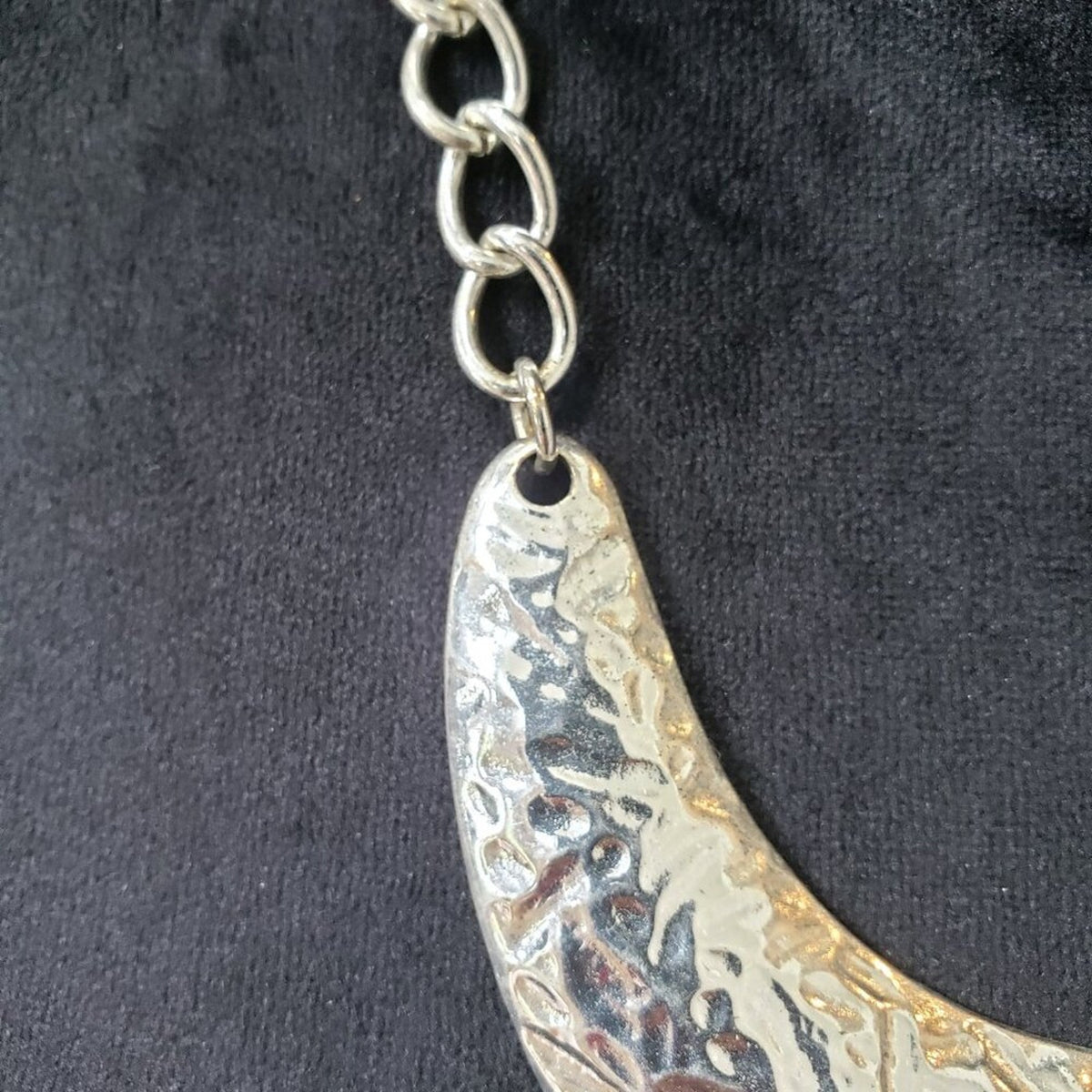 Vintage Womens Silver Collar Bib Choker Necklace Jewelry with Lobster Clasp