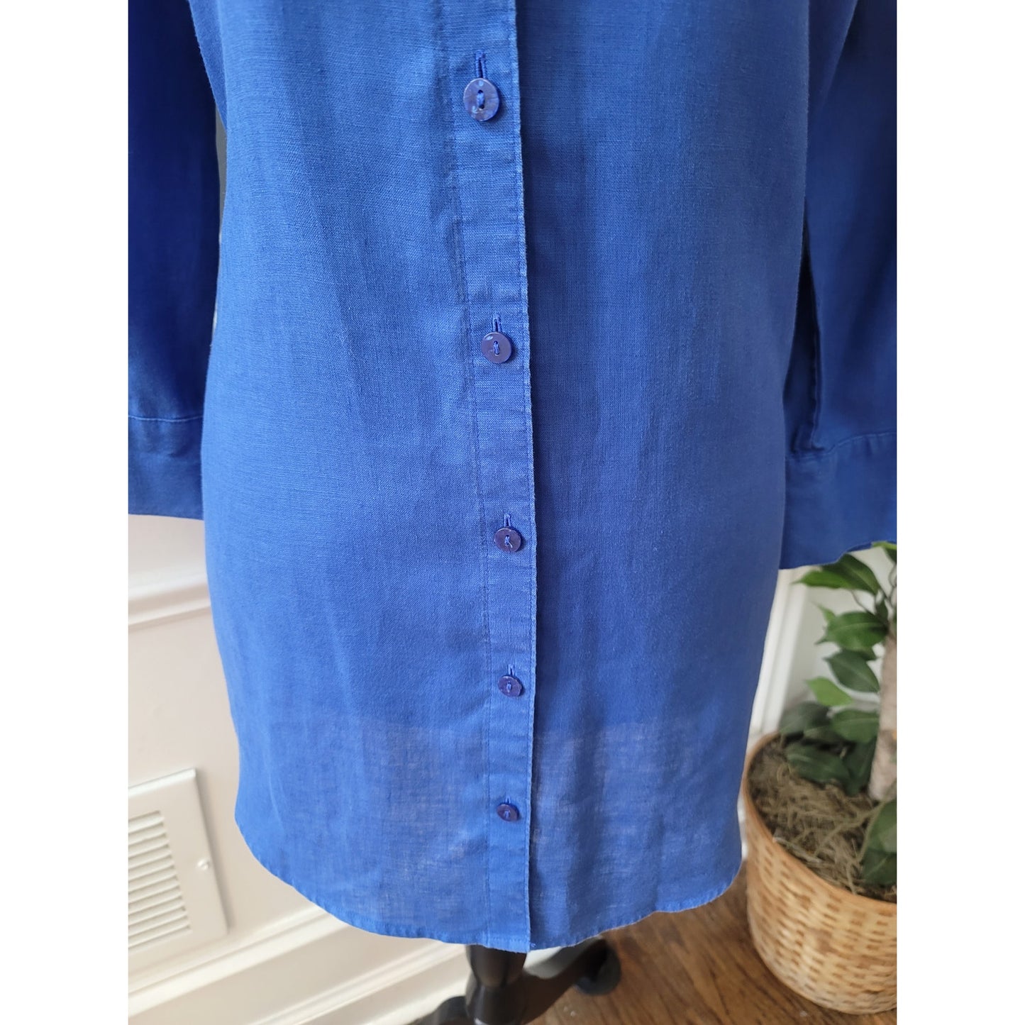 Chico's Linen Button Front Tunic Shirt Women's Size 1 Medium Blue Long Sleeves