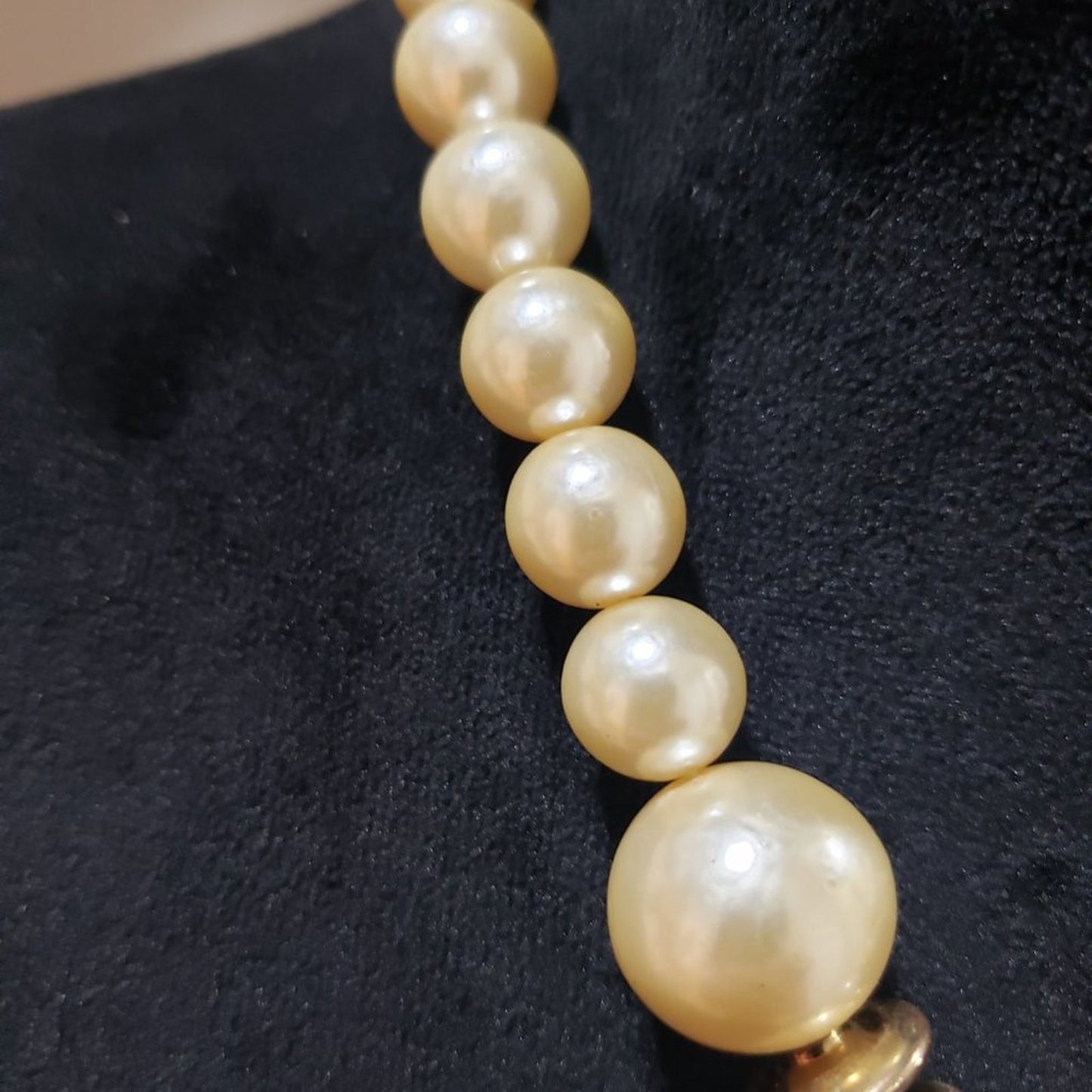 Women Fashion Elegant Faux Pearl Beaded Choker Necklace with Lobster Clasp