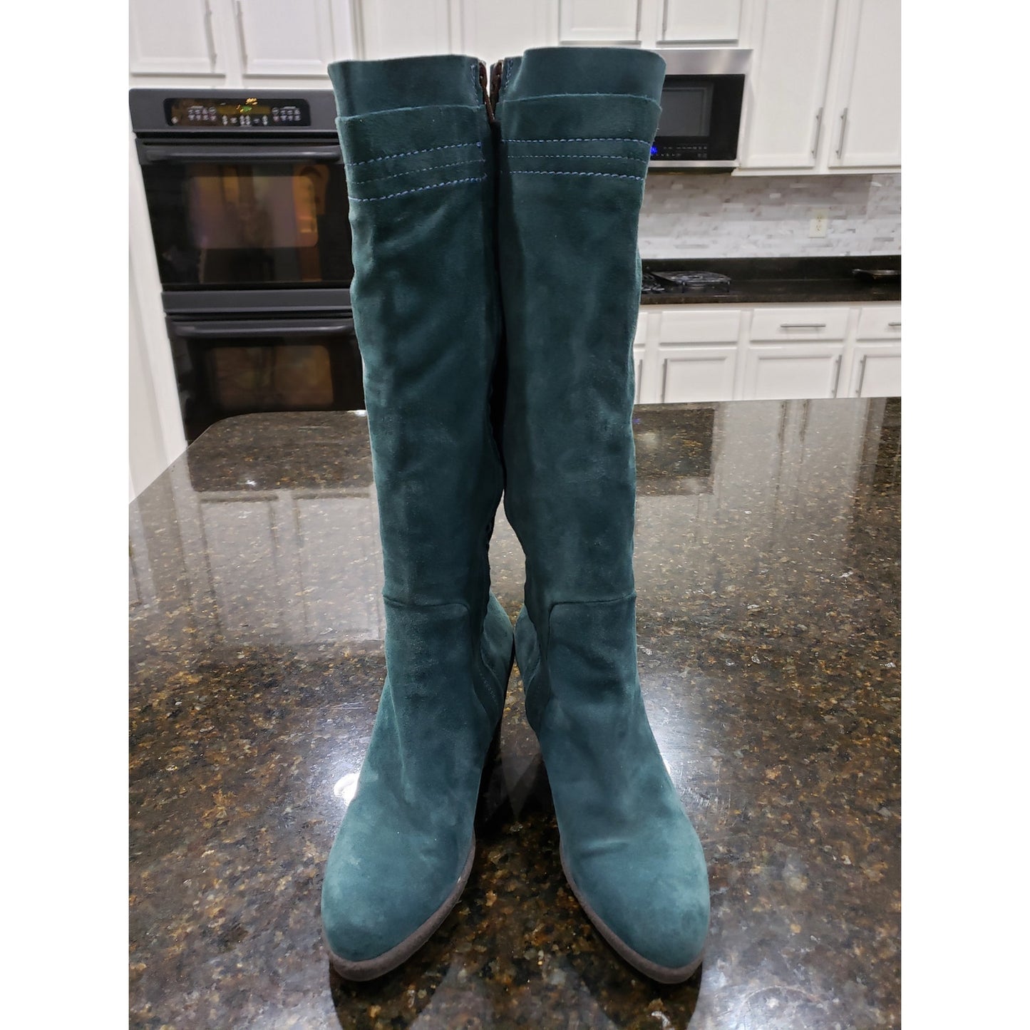 Charles David  Boots Womens Size 38 Green Suede Leather Block Heel Pull On