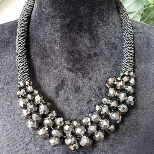 Womens Fashion Black Crystal Bead Collar Statement Necklace with Lobster Clasp
