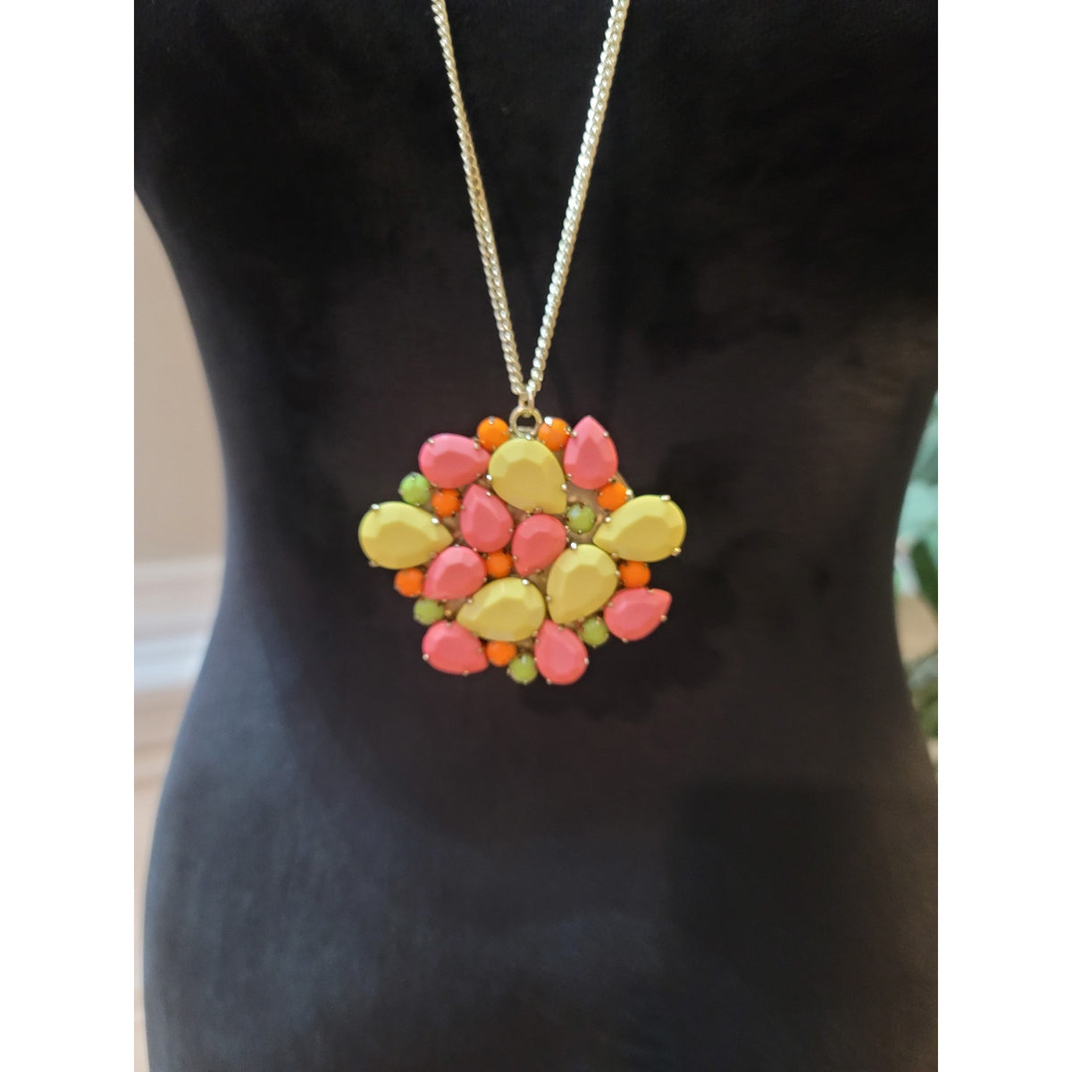 Women's Gold Tone Statement Necklace Multicolor Teardrop Pendant Fashion Jewelry