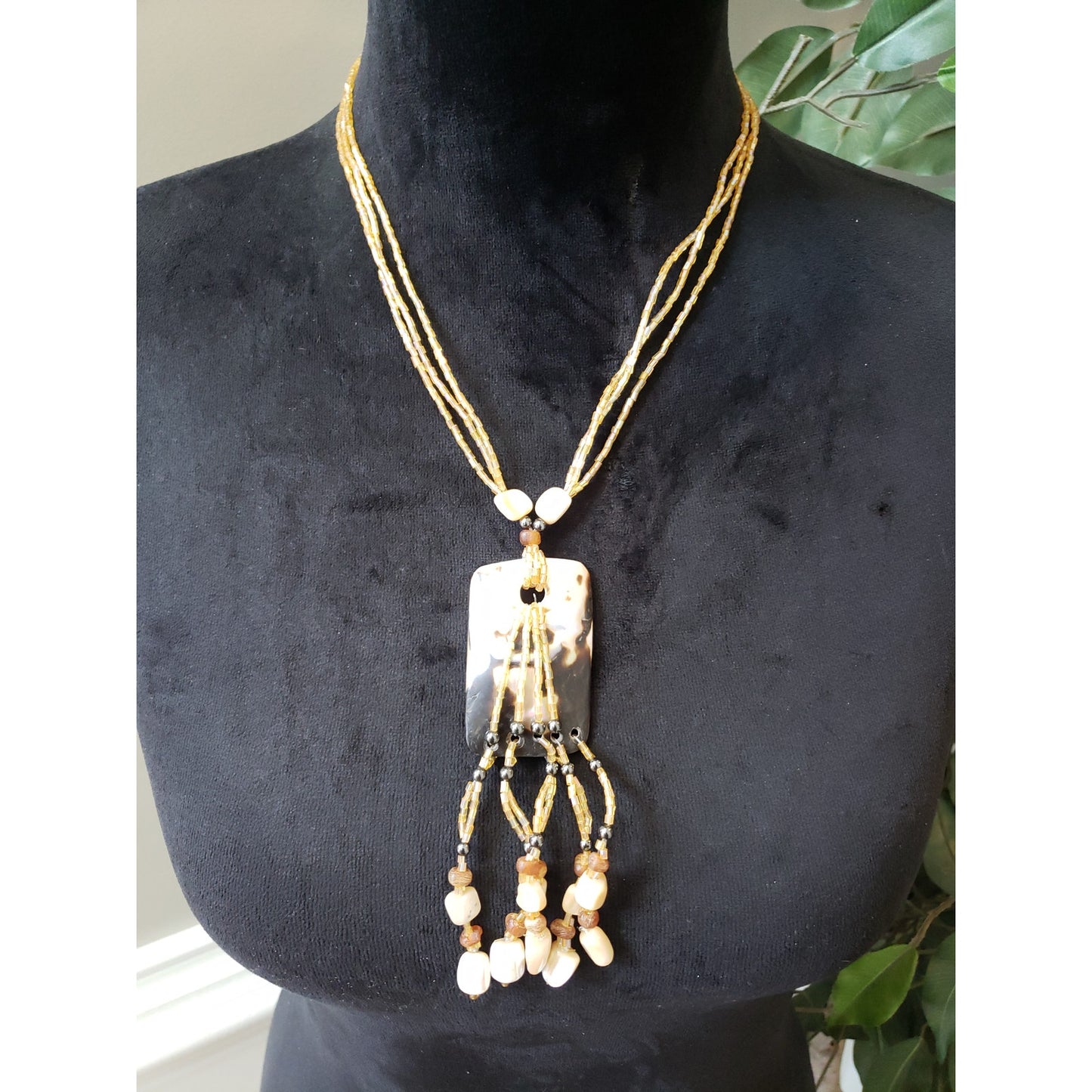 Women Vintage Yellow Beaded Necklace with Mother of Pearl Pendant and Tassel