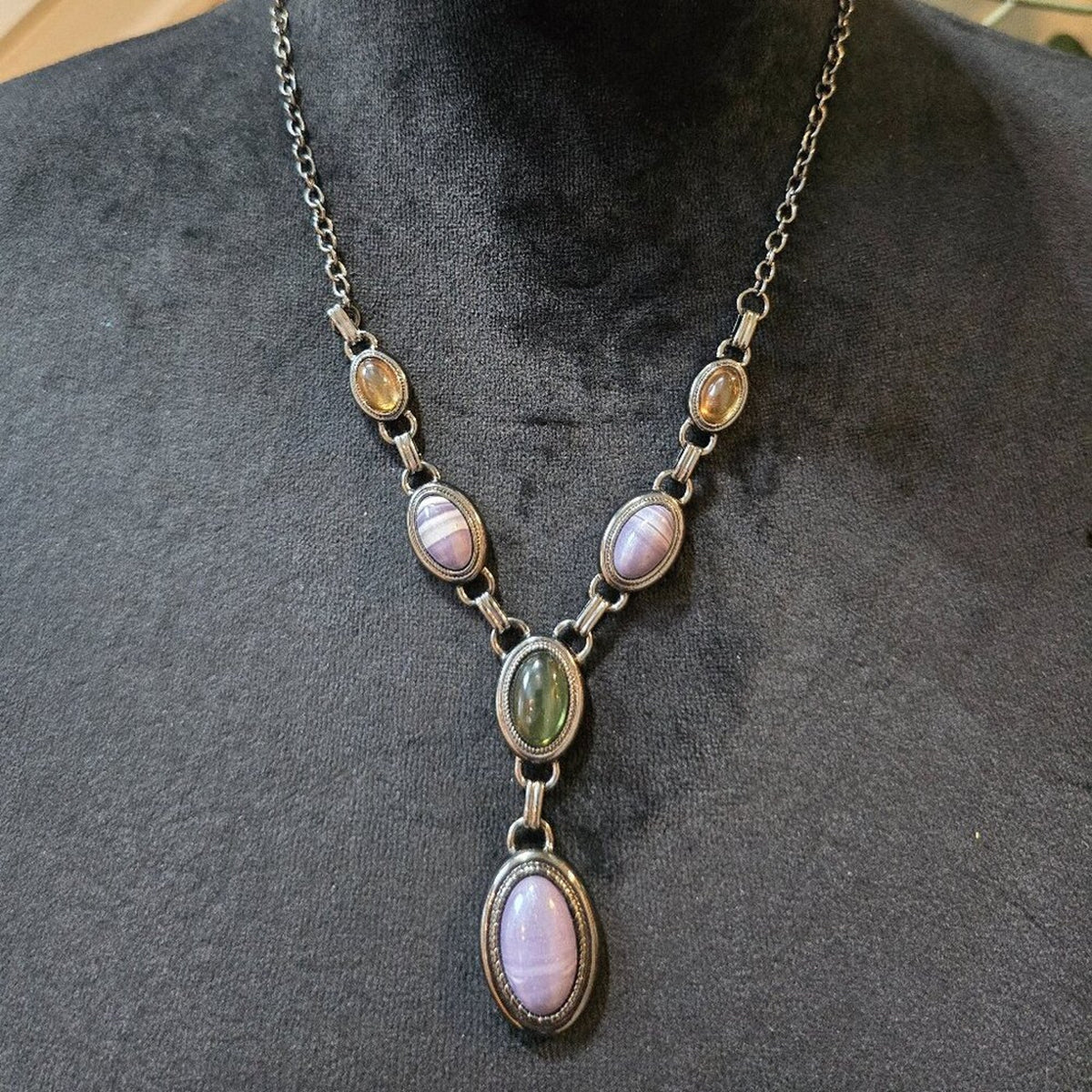 Womens Y-Style Kunzite Oval Stone Silver Tone Collar Necklace with Lobster Clasp