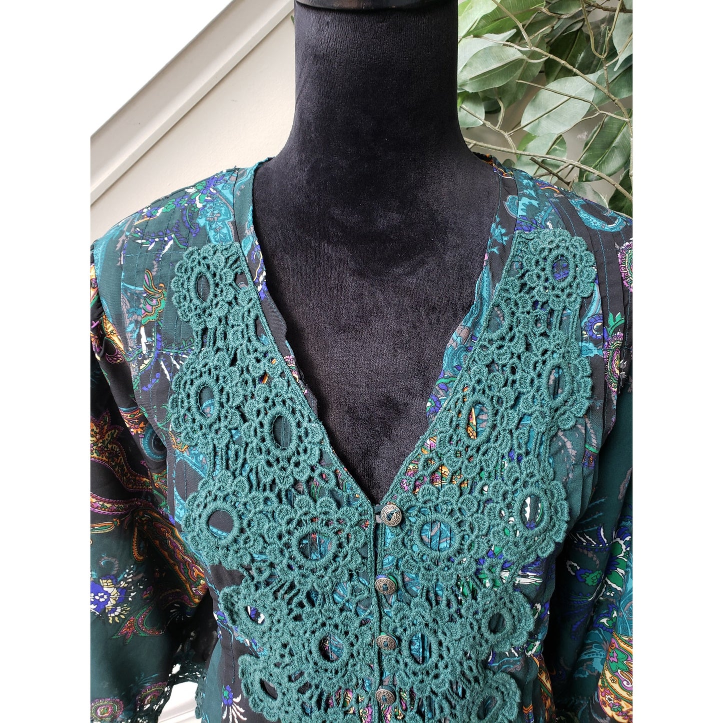 Denim 24/7 Tunic Top Womens 20W Green Paisley Lace Trim 3/4 Sleeve Button Front