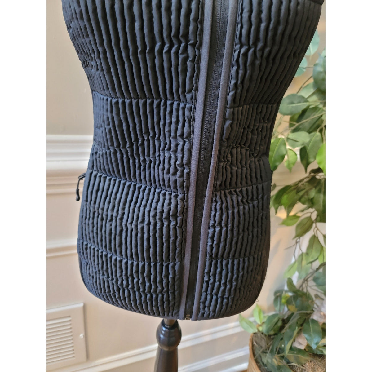 C9 Champion Puffer Vest Womens Small Black Quilted Front Zipper Sleeveless Lined