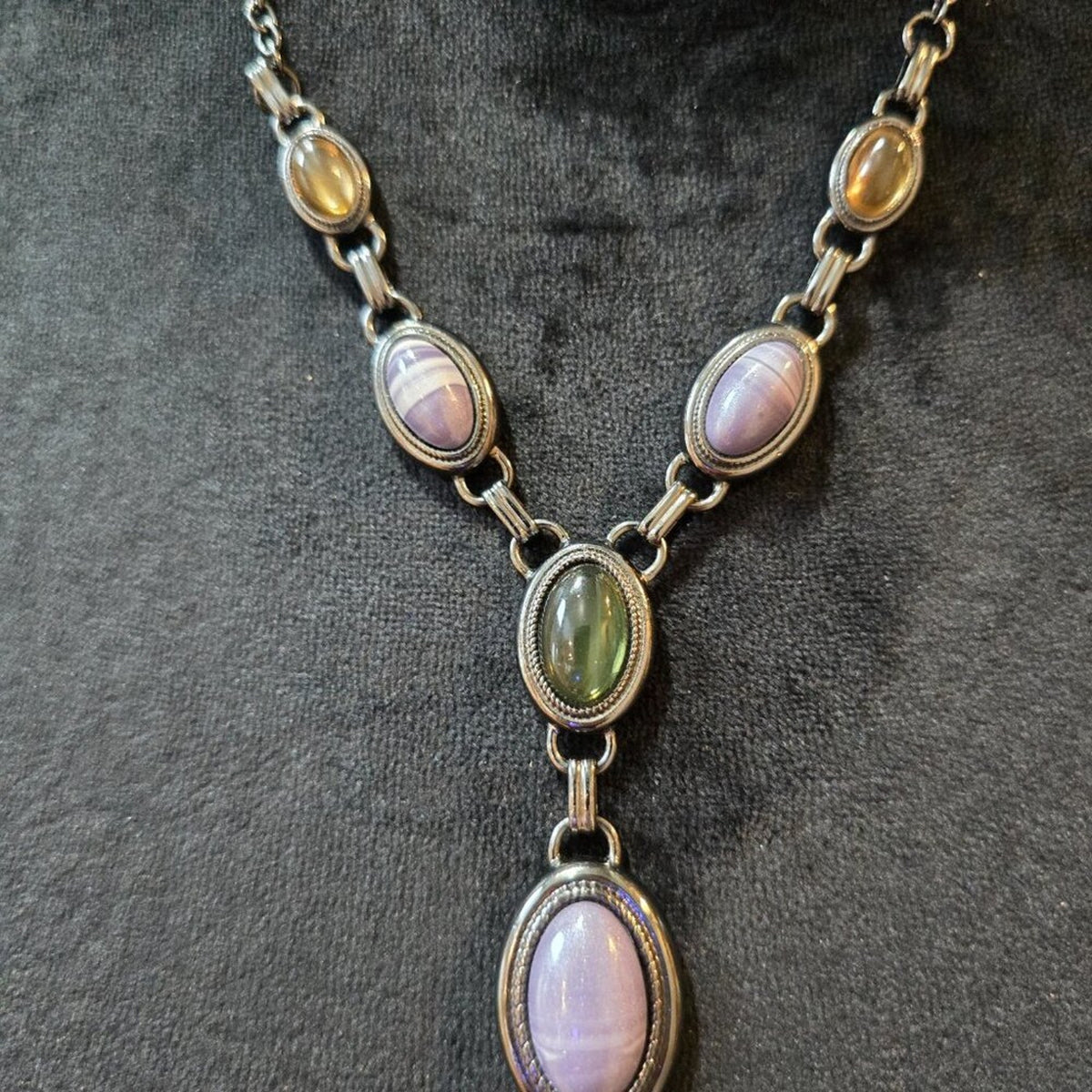 Womens Y-Style Kunzite Oval Stone Silver Tone Collar Necklace with Lobster Clasp