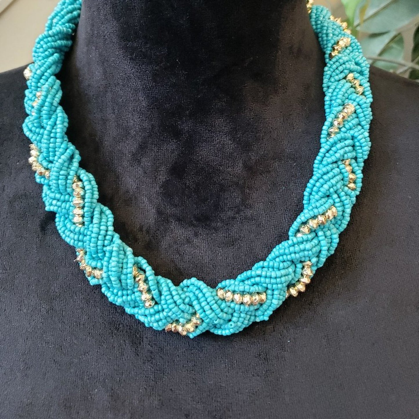 Womens Fashion Turquoise Choker Small Beaded Collar Necklace with Lobster Clasp