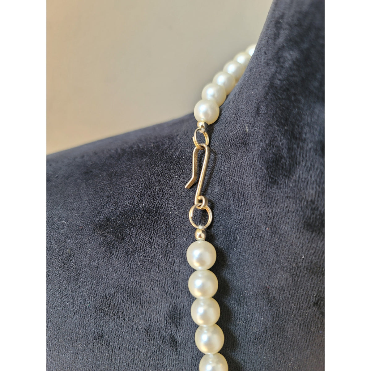Women's Pearl And Red Pendant Necklace Statement Beaded Fashion Jewelry