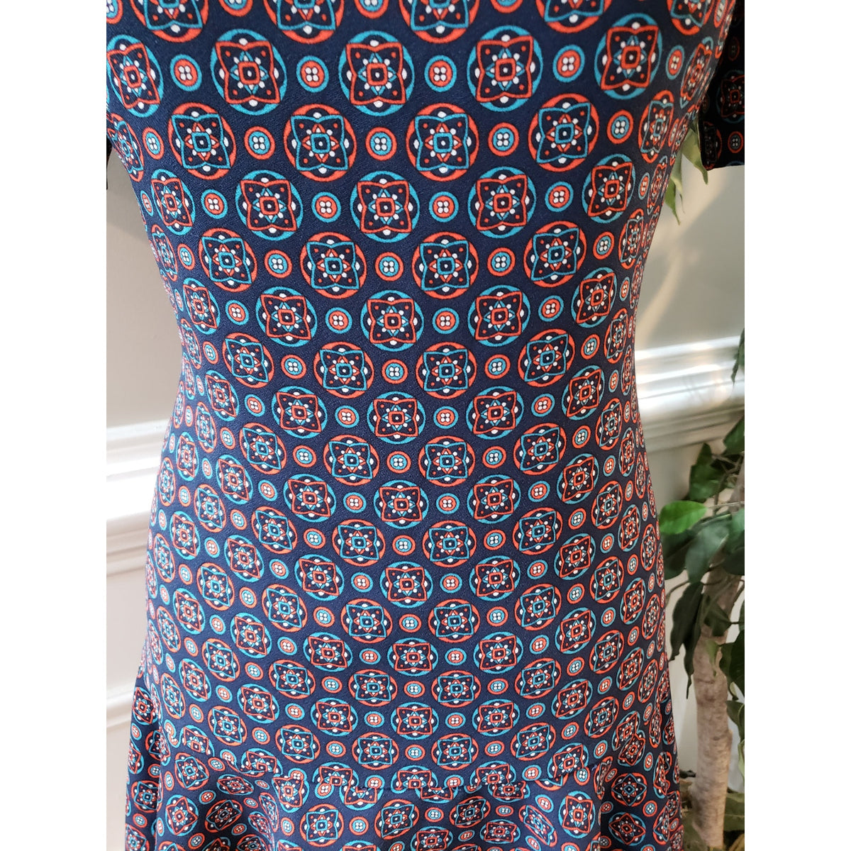Banana Republic Dress Womens 4 Blue Red Geometric Fit Flare Short Sleeve