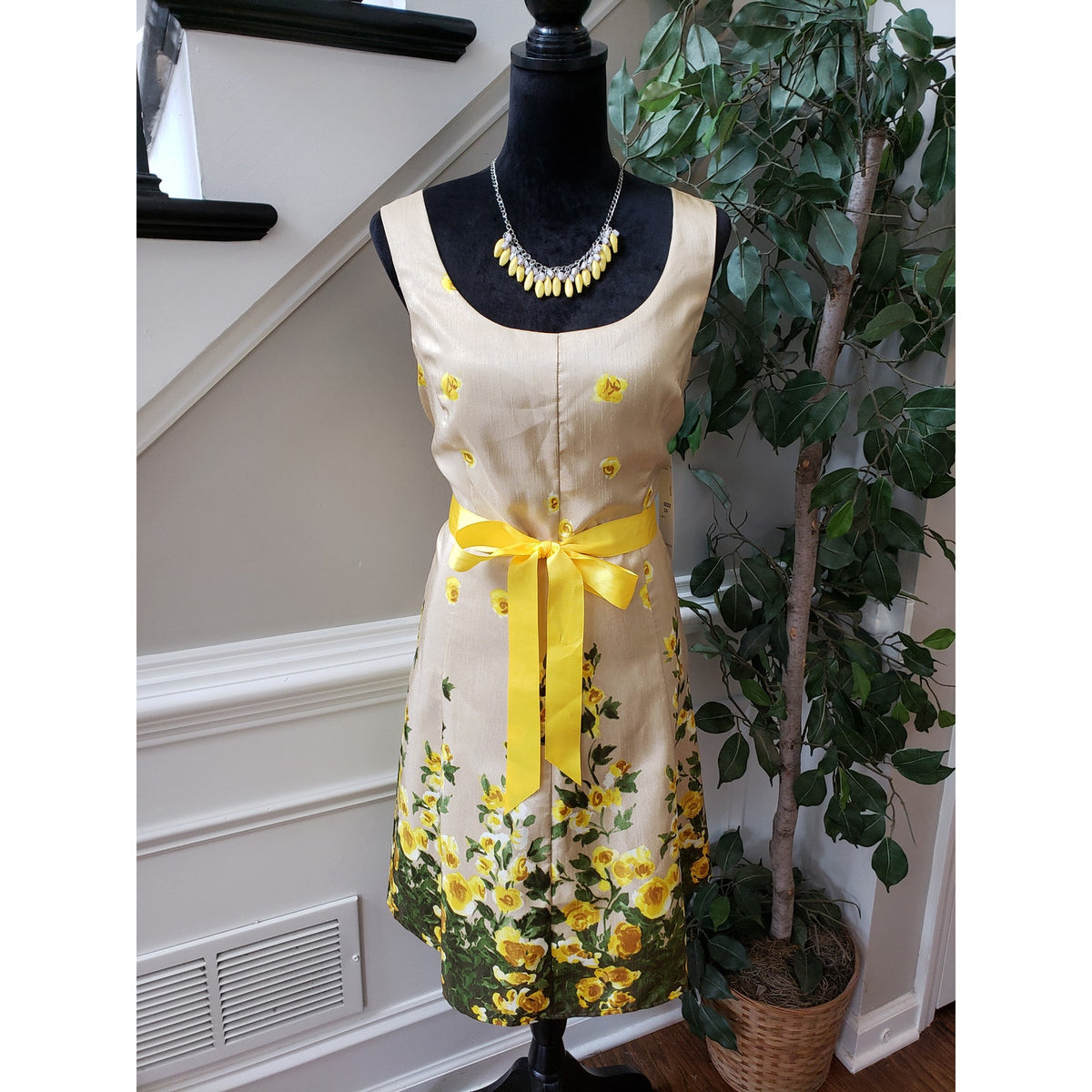 Annalee + Hope Shift Dress Womens 10 Yellow Floral Bow Waist Scoop Neck Back Zip