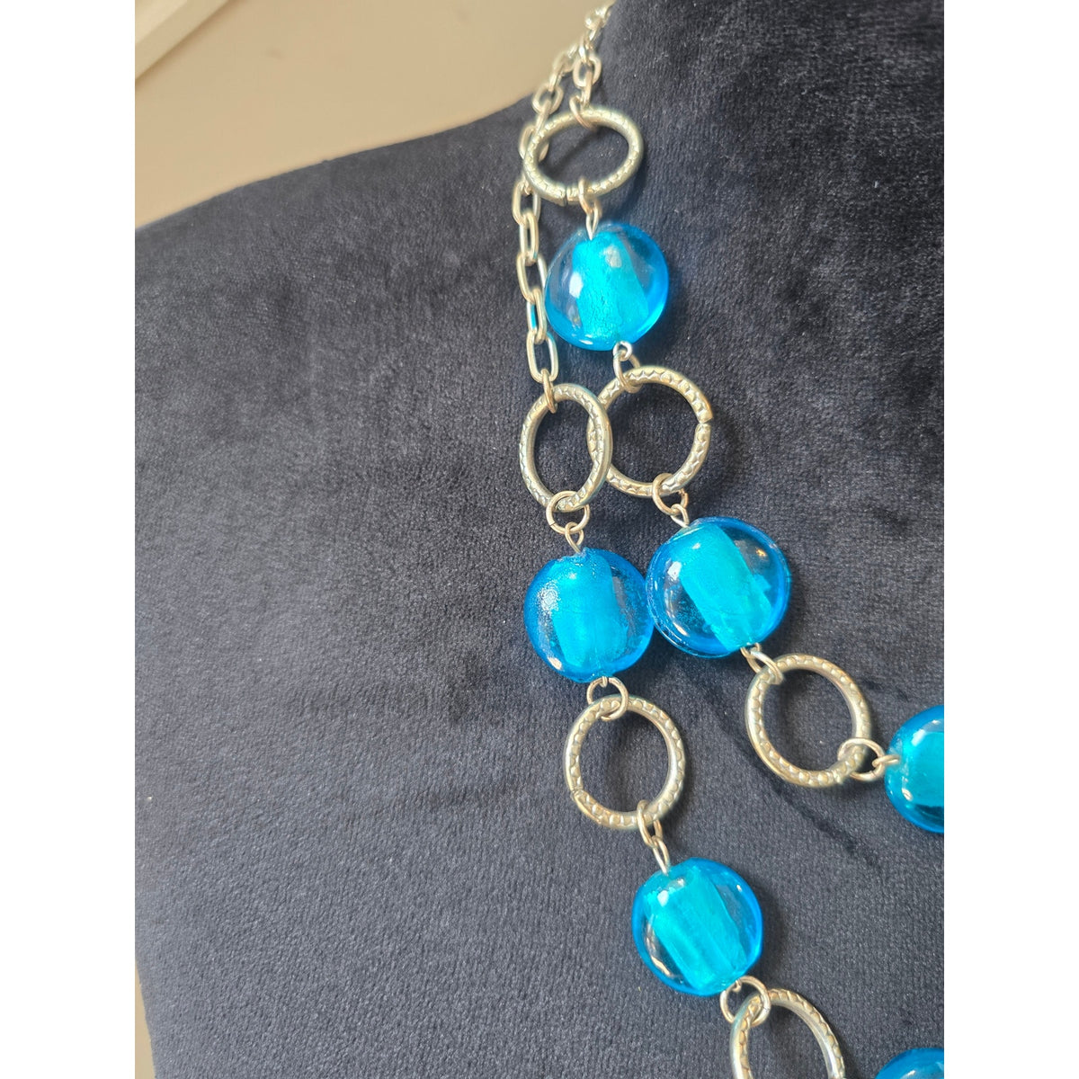 Gold Tone Turquoise Blue Beaded Circle Link Statement Necklace