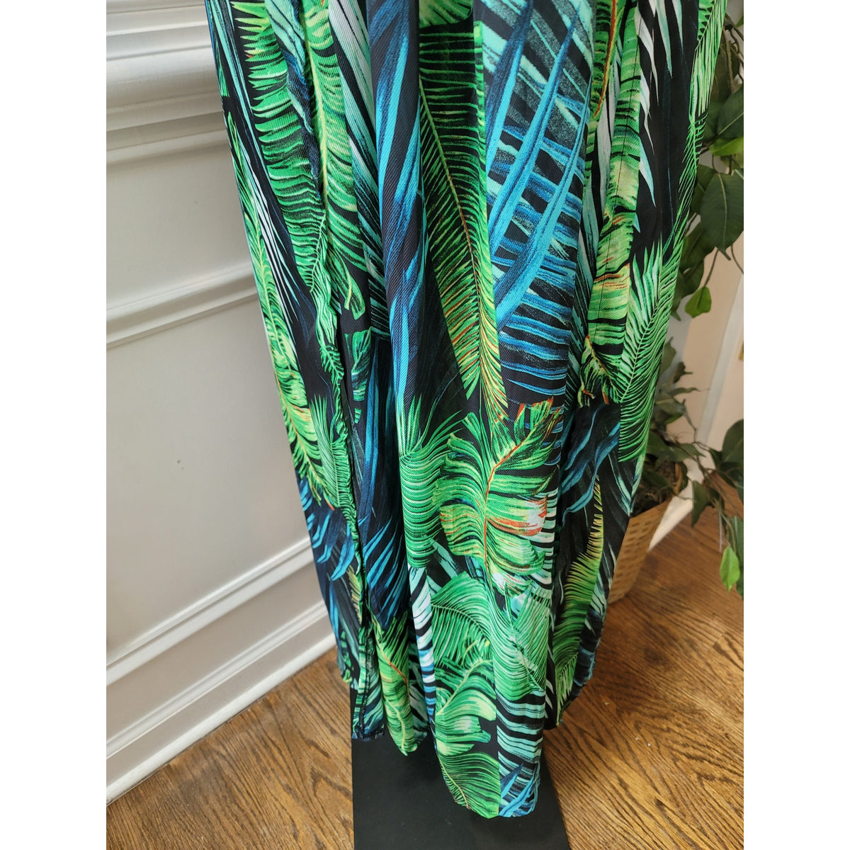 Shein Maxi Dress Women Small Green Black Tropical Halter Boho Summer Beachwear
