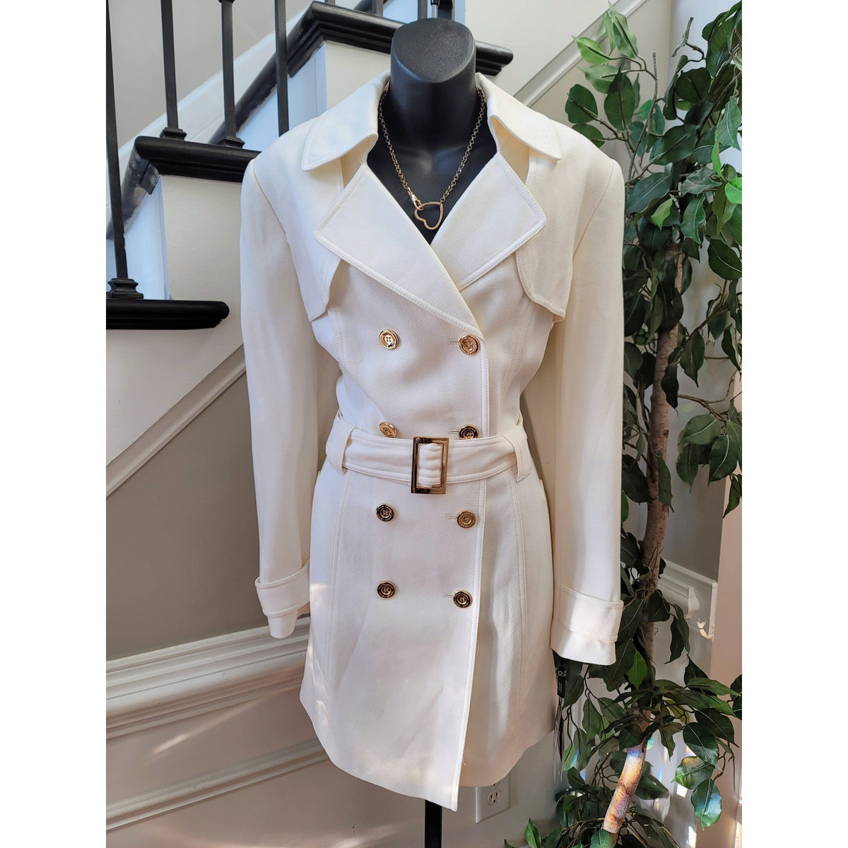 Tahari Trench Coat Womens SZ 12 White Double Breasted Buttons Belted Long Sleeve