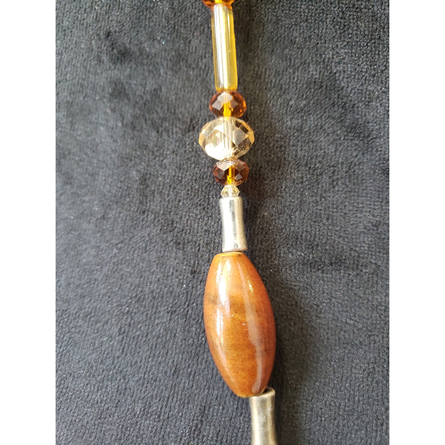 Women Vintage Amber Beaded Necklace with Large Link Chain and Toggle Clasp