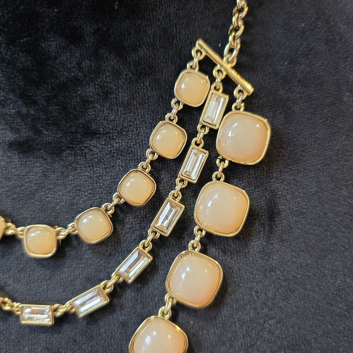 Womens Beige Cabochon Stones & Clear Crystal Necklace Jewelry with Lobster Clasp