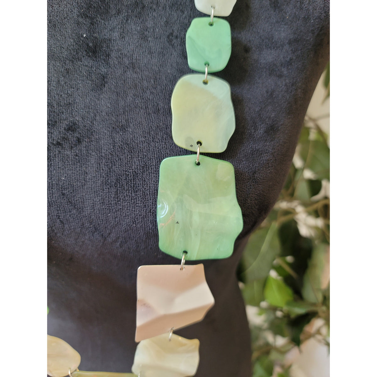 Women Green And Cream Statement Necklace With Adjustable Chain Link Lock Jewelry