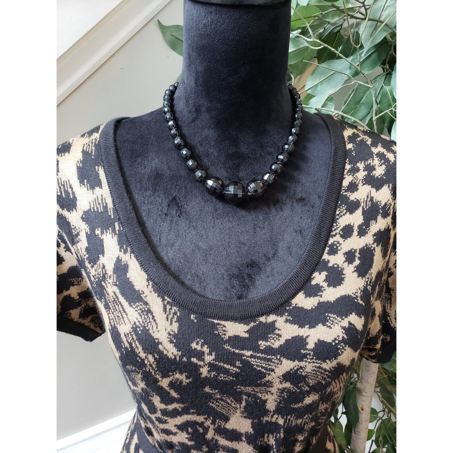 Calvin Klein Sweater Dress Womens Medium Black Animal Print Dolman Sleeve Belted