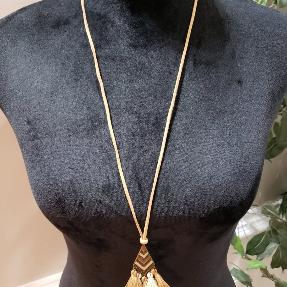 Womens Fashion Boho Faux Suede Fringe Tassel Medallion Necklace with Rope Clasp