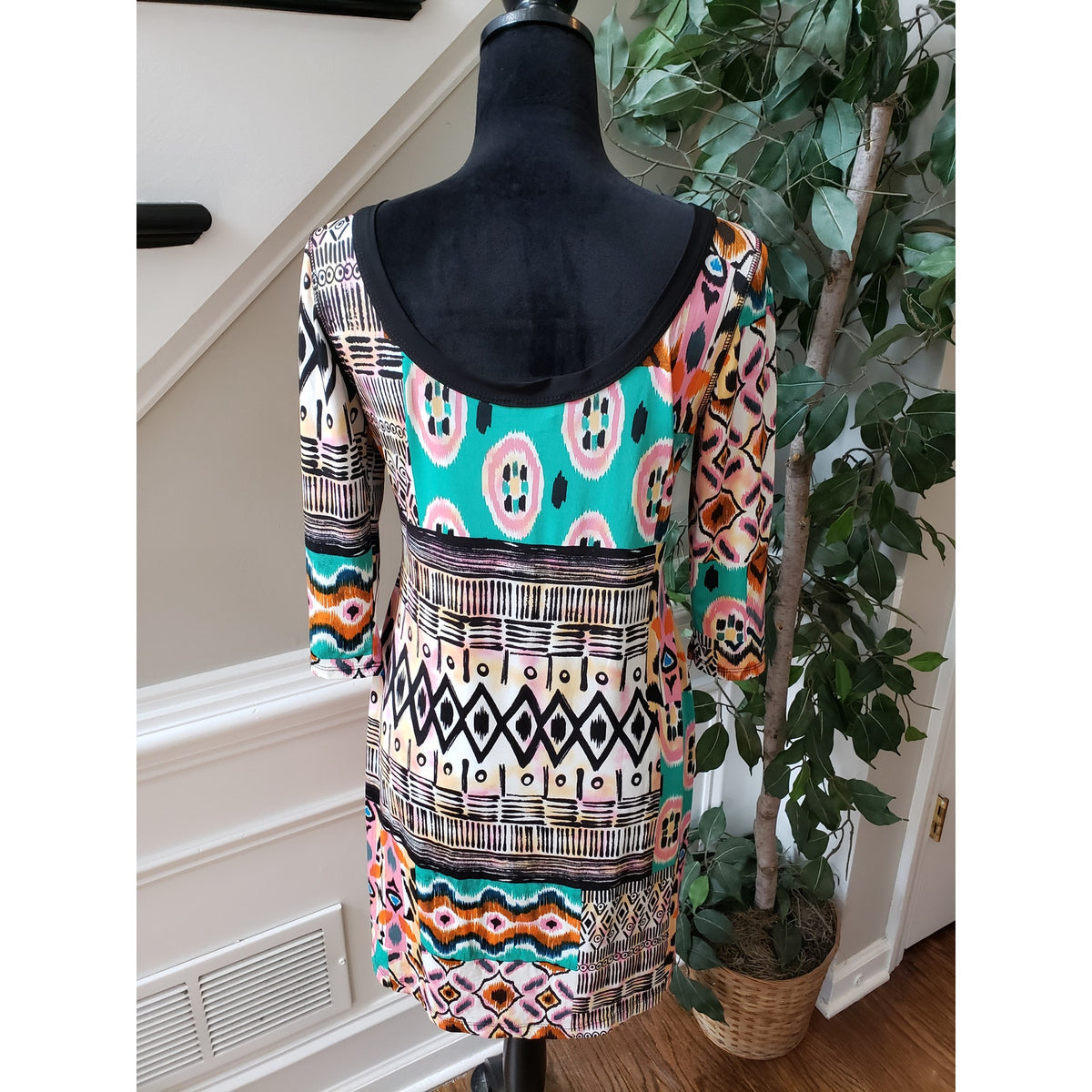 Signature by Robbie Bee Shift Dress Womens M Multi Geo Print Stretch Boat Neck
