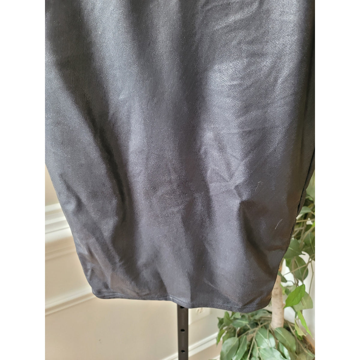 Naked Wardrobe Pencil Skirt Women's Medium Black Fully Lined Back Slit Stretch