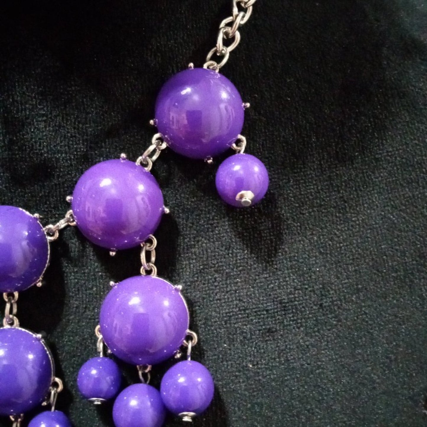 Womens Fashion Chunky Purple Color Beaded Statement Bib Necklace with Lobster