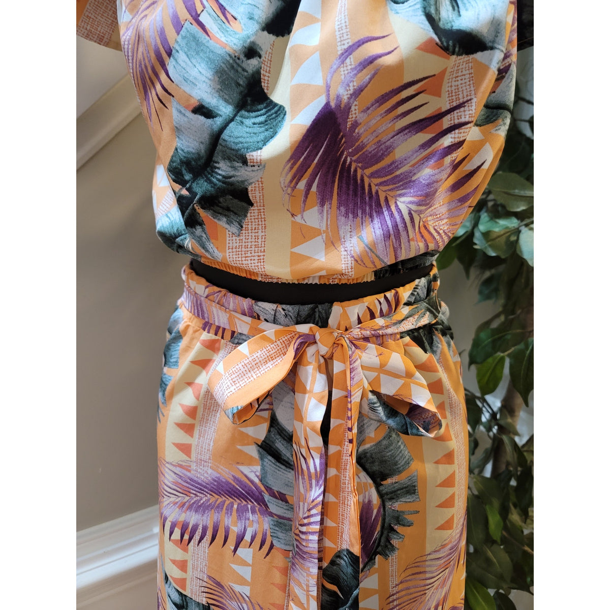Shein Co-Ord Set Women's SZ 1XL Multicolor Tropical Pleated Frill Neck Belt Loop