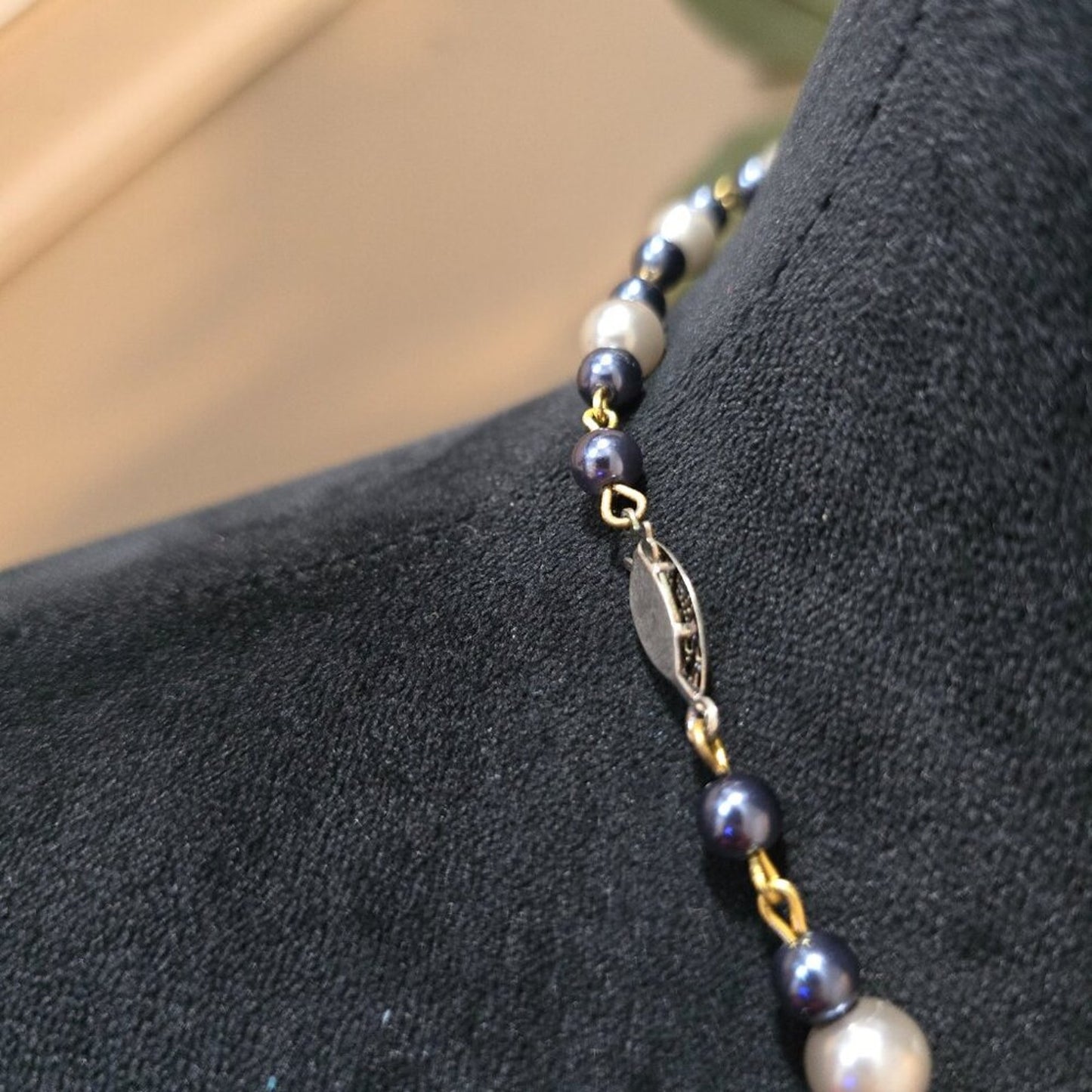 Womens Fashion Multicolor Pearls And Crystal Beaded Necklace with Lobster Clasp
