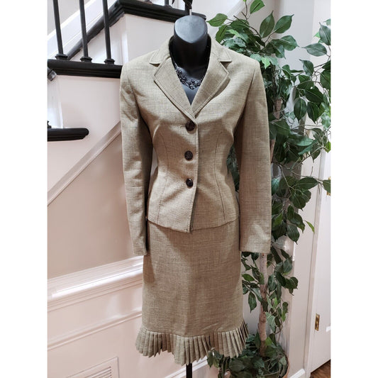 Evan Picone Womens Beige Single Breasted Three Button Blazer & Skirt Set Size 4