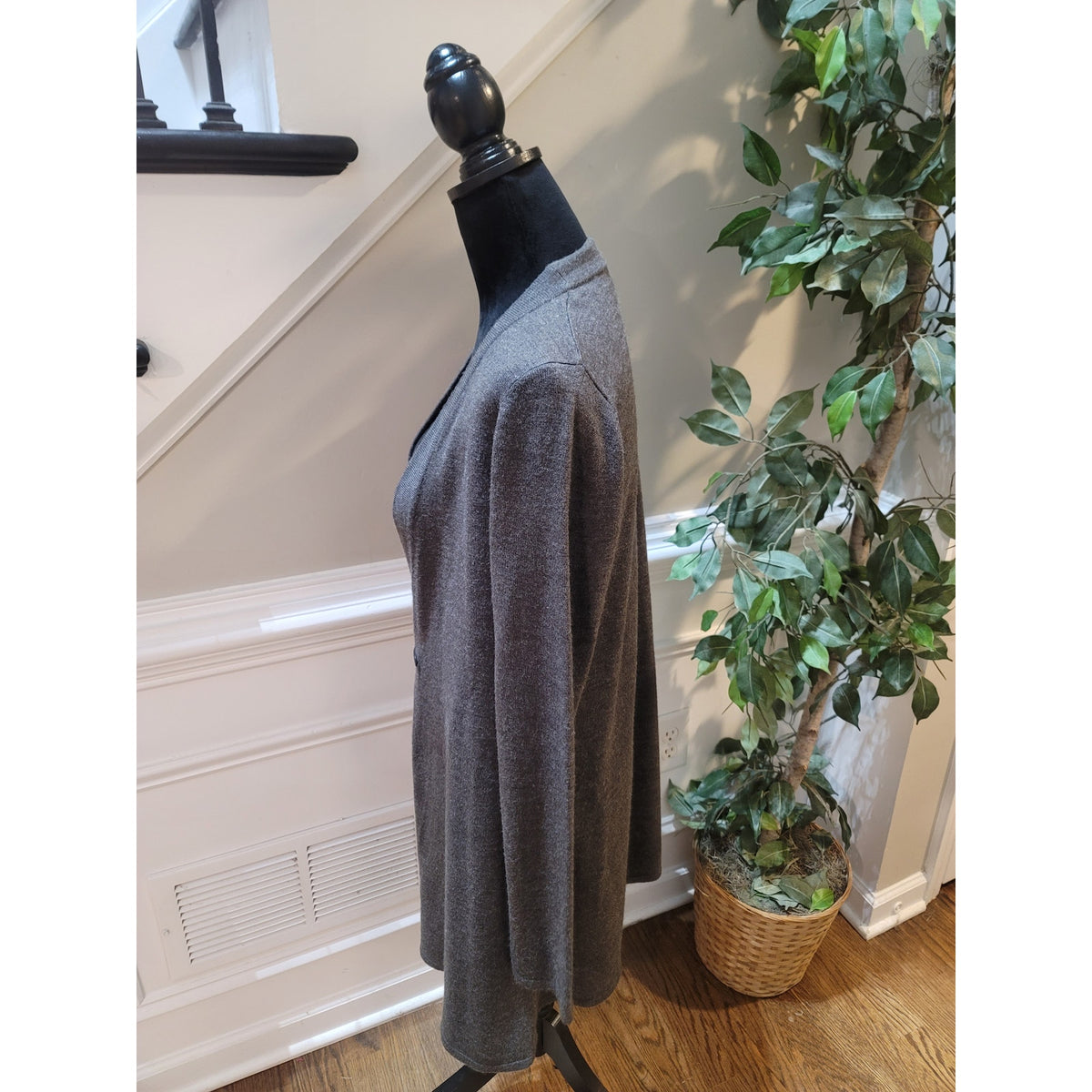 One World Longline Cardigan Sweater Women's Large Gray Buckle Front Long Sleeve