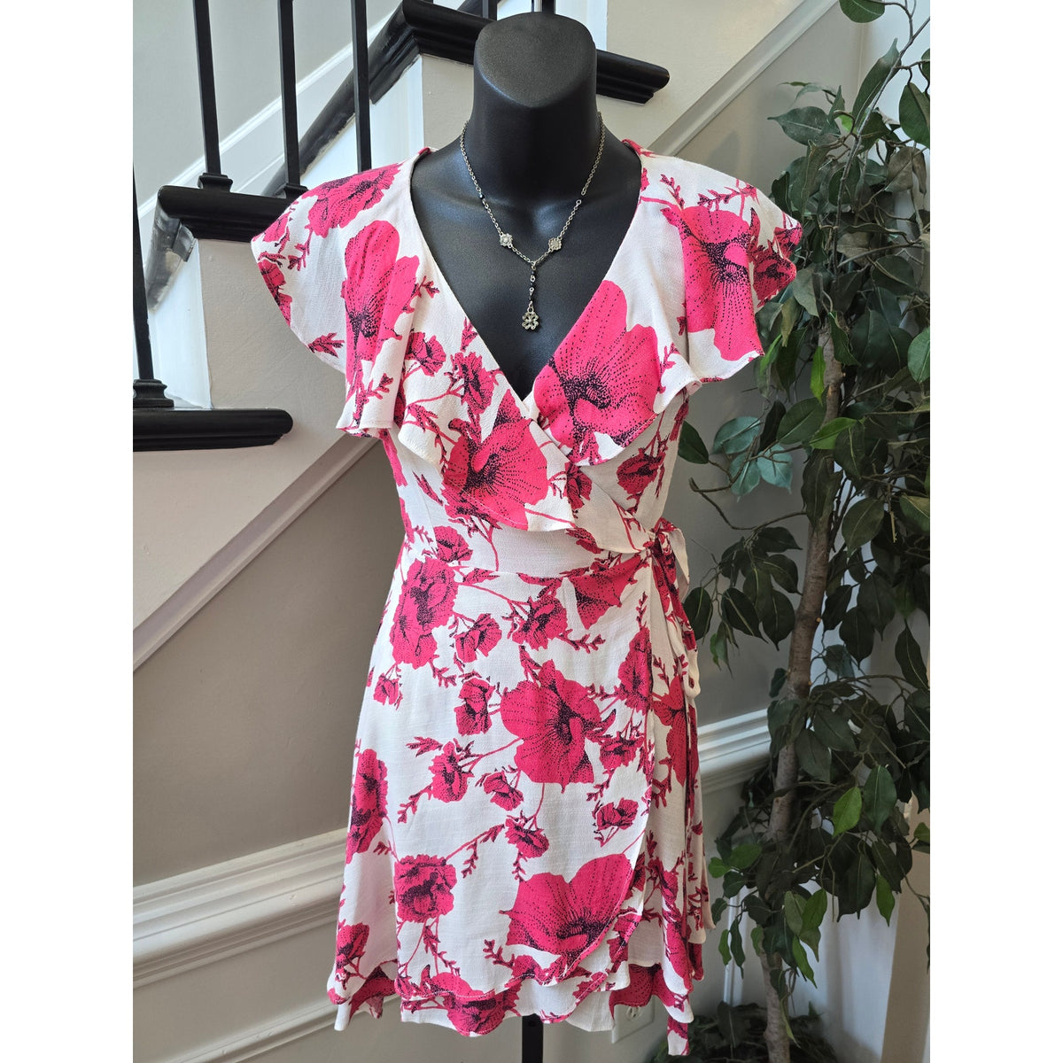 Free People Wrap Dress Women's SZ XS Ivory Floral Flutter Sleeves Surplice Neck