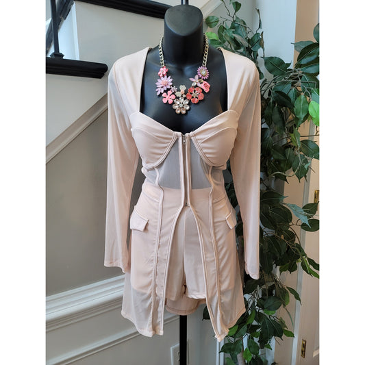 Women's 2 Piece Medium Peach Pink Long Sleeve Zip Front Corset Style Short Set