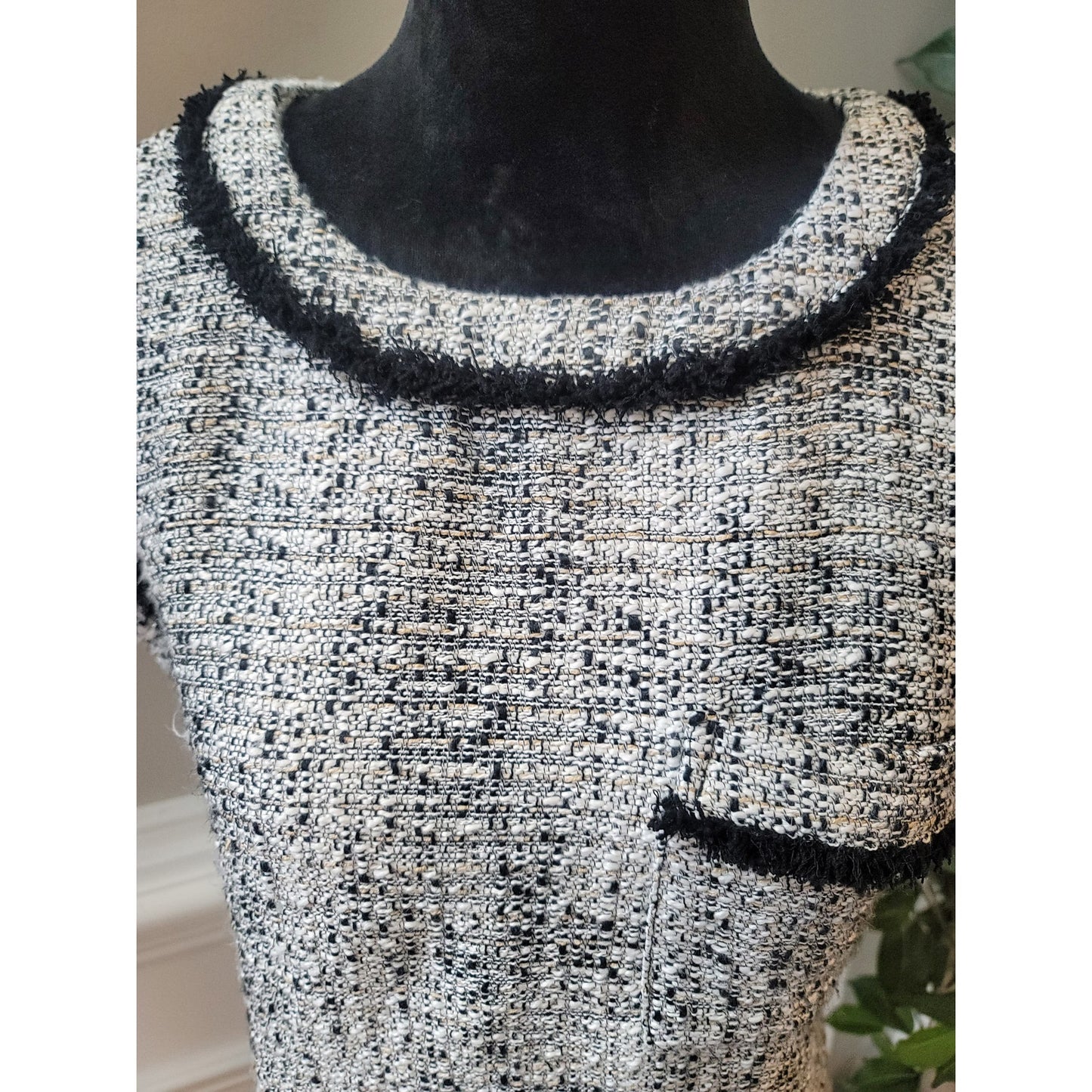 LOFT Short Sleeve Sweater Women Size M Black White Tweed Knit Blouse Workwear