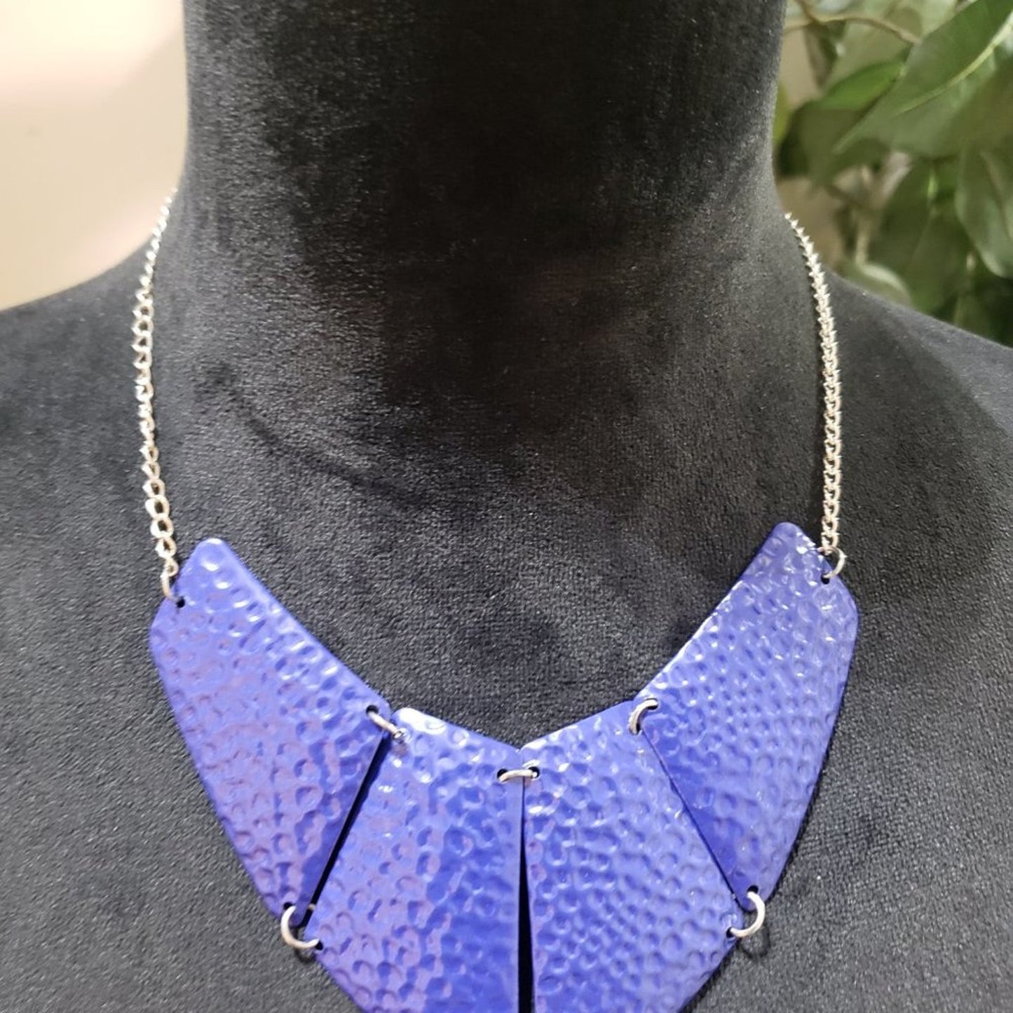 My Style Womens Fashion Blue Color Hammered Metal Collar Necklace with Lobster
