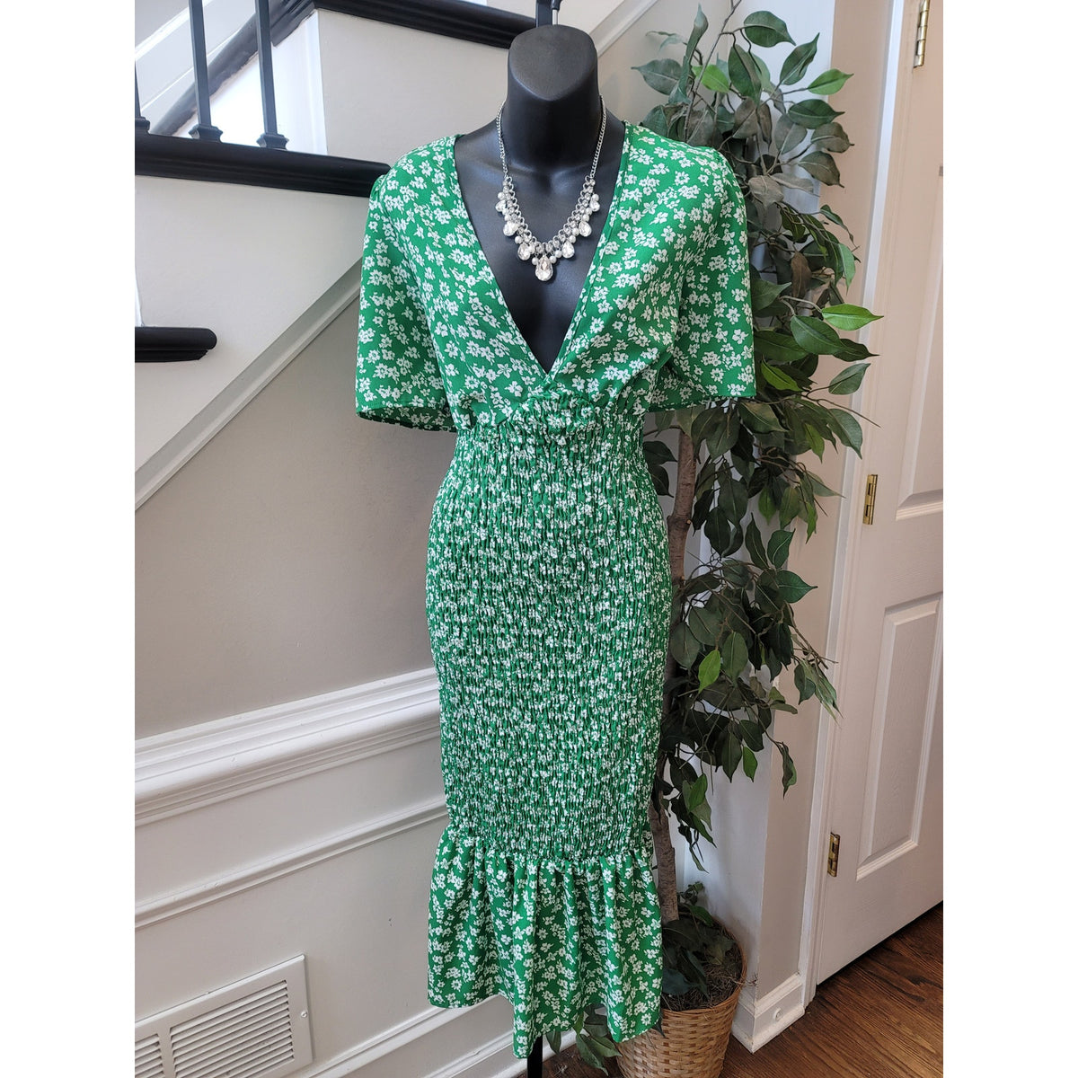 Shein Midi Dress Women's Size 0XL Green Floral V Neck Short Angel Sleeves