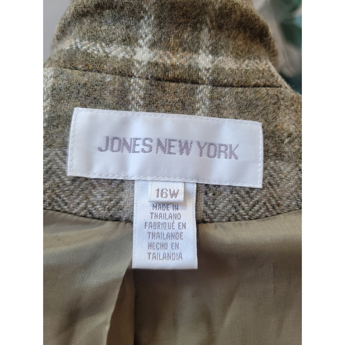 Jones New York Skirt Suit Women's SZ 16W Olive Green Herringbone Plaid Blazer