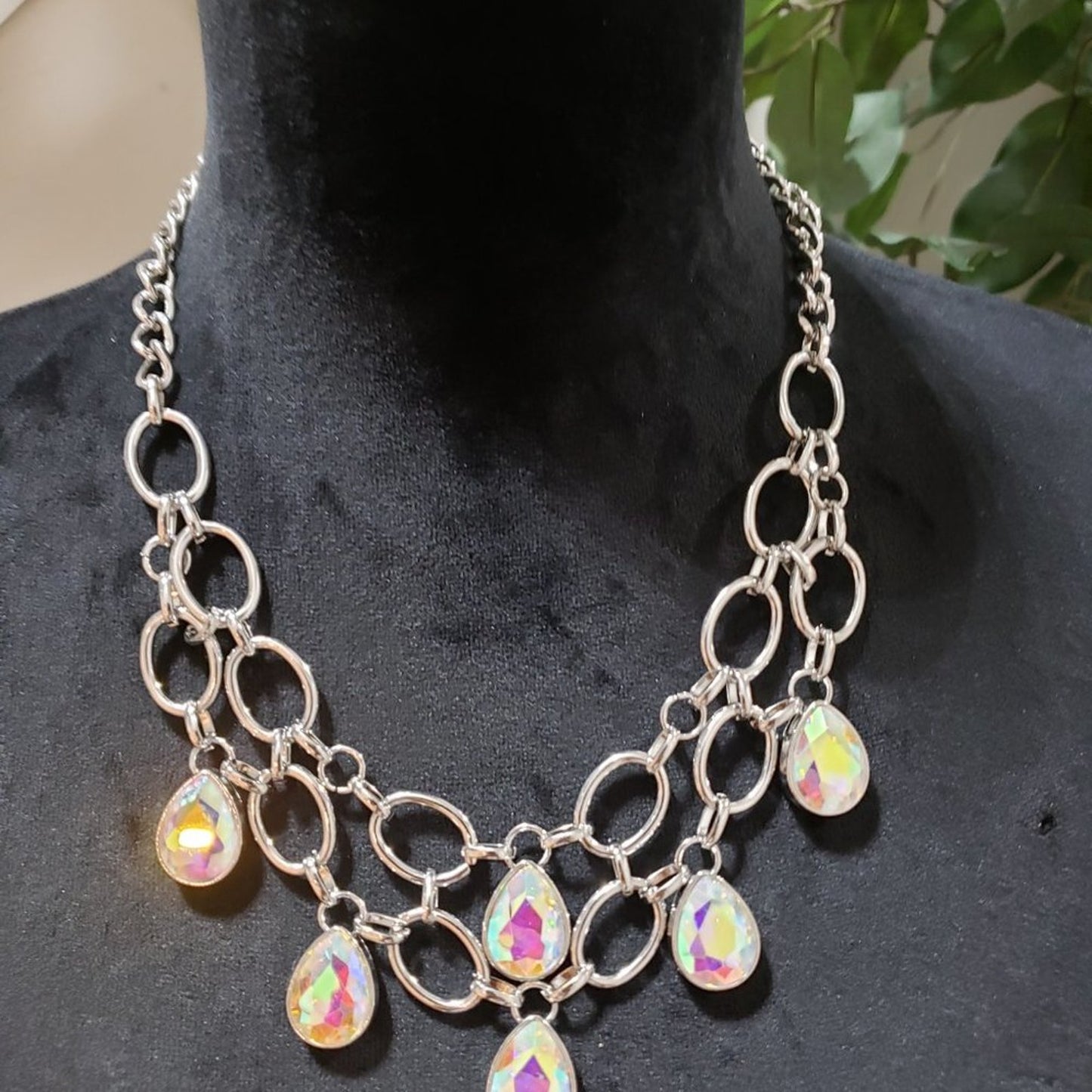 Show Stopping Shimmer Iridescent Gunmetal & Multi Oil Spill Rhinestones Necklace