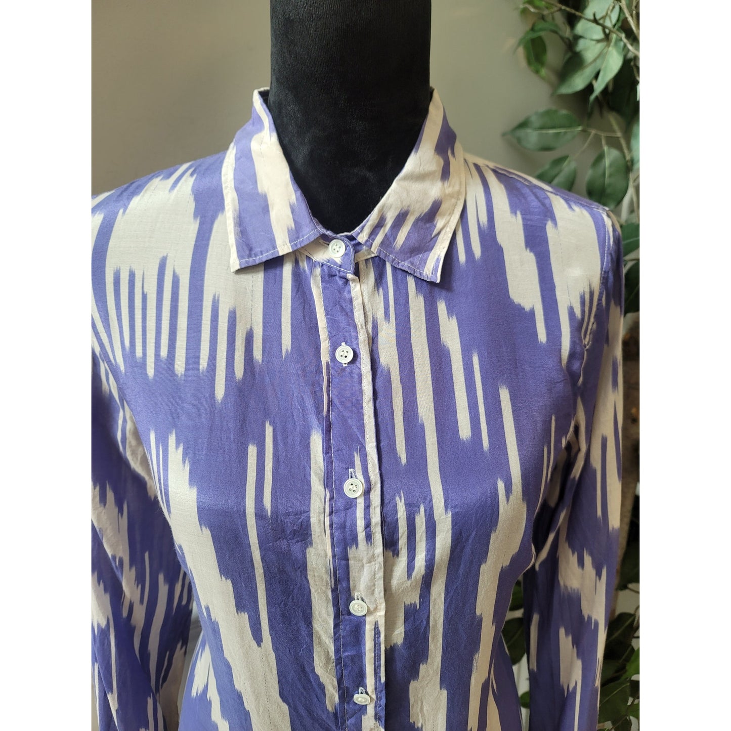 J Crew Button Up Shirt Women's Size 8 Purple White Silk Cotton Blend Long Sleeve