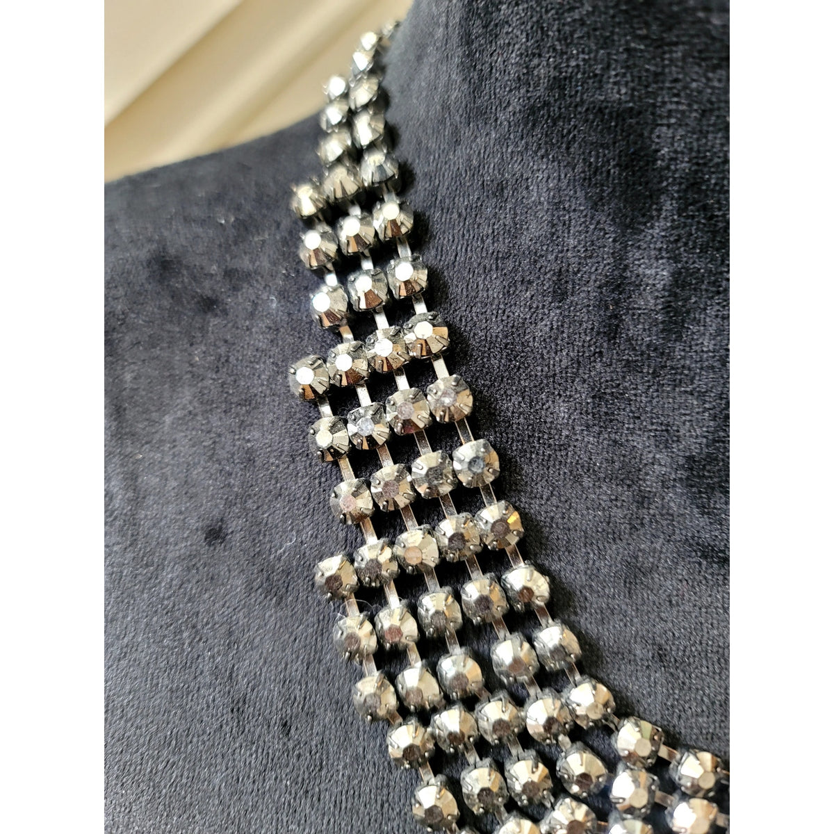 Vintage Silver Tone Rhinestone Bib Necklace Statement Collar Glam Jewelry