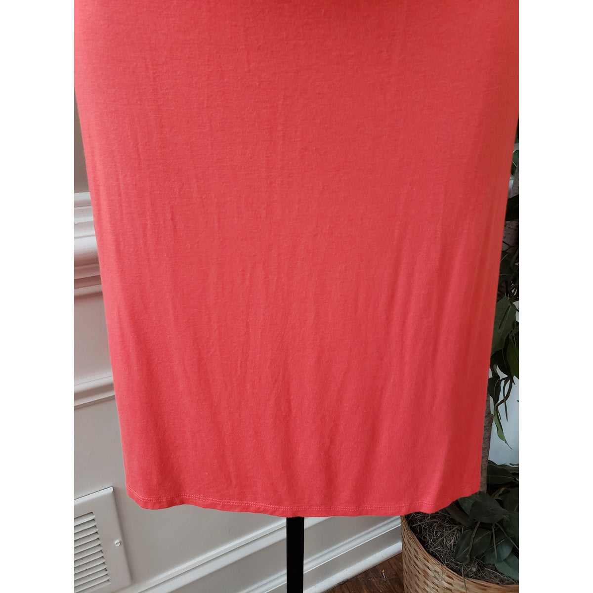 Dana Buchman Dress Women Small Coral Pink Sleeveless Keyhole Beaded Neckline