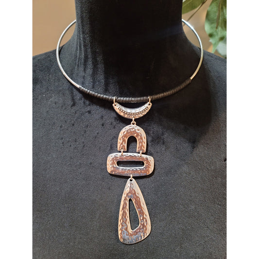 C1946 Modern Geometric Statement Necklace Hammered Silver Tone Collar Chain